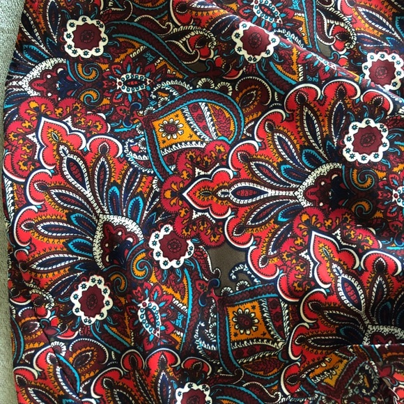 🛍 EUC Pixley - Halter Top (L) - Picture 3 of 6